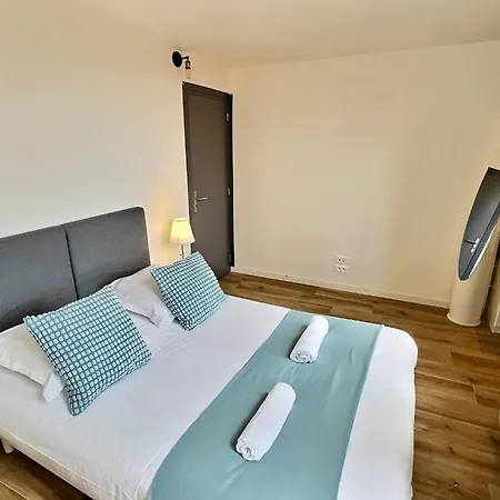 Wonderhost, Aux Abords De Beaumont