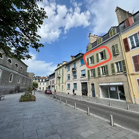 Wonderhost, Aux Abords De Beaumont *