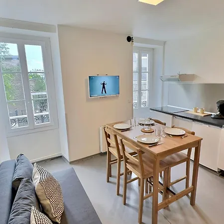 Wonderhost, Aux Abords De Beaumont